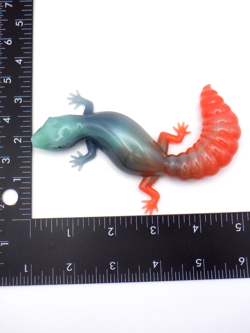 Handmade Resin Lizard - Picture 7 of 7
